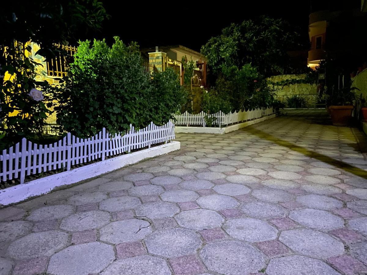 Raisa Guesthouse 12 Berat Exterior foto